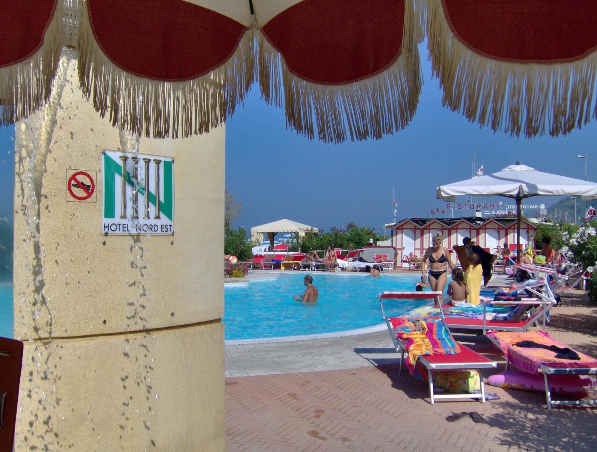 Hotel Nord Est Gabicce Mare Eksteriør billede