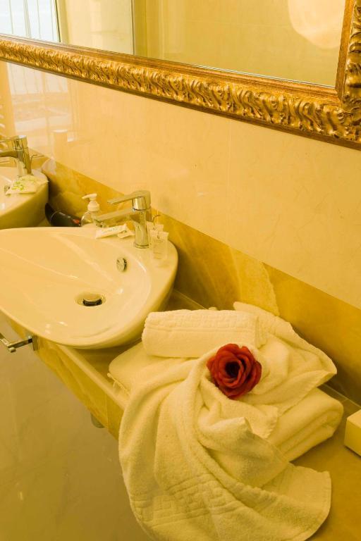 Hotel Nord Est Gabicce Mare Værelse billede
